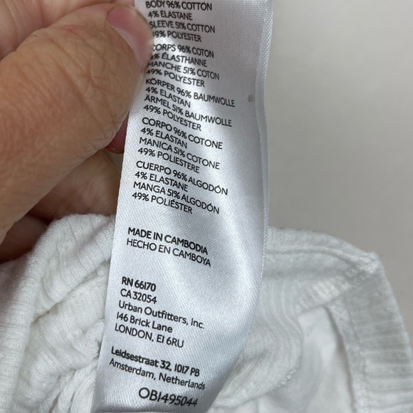 🥑5/$25 Anthropologie Ruffle Eyelet Sleeve Top sz M - Picture 8 of 8